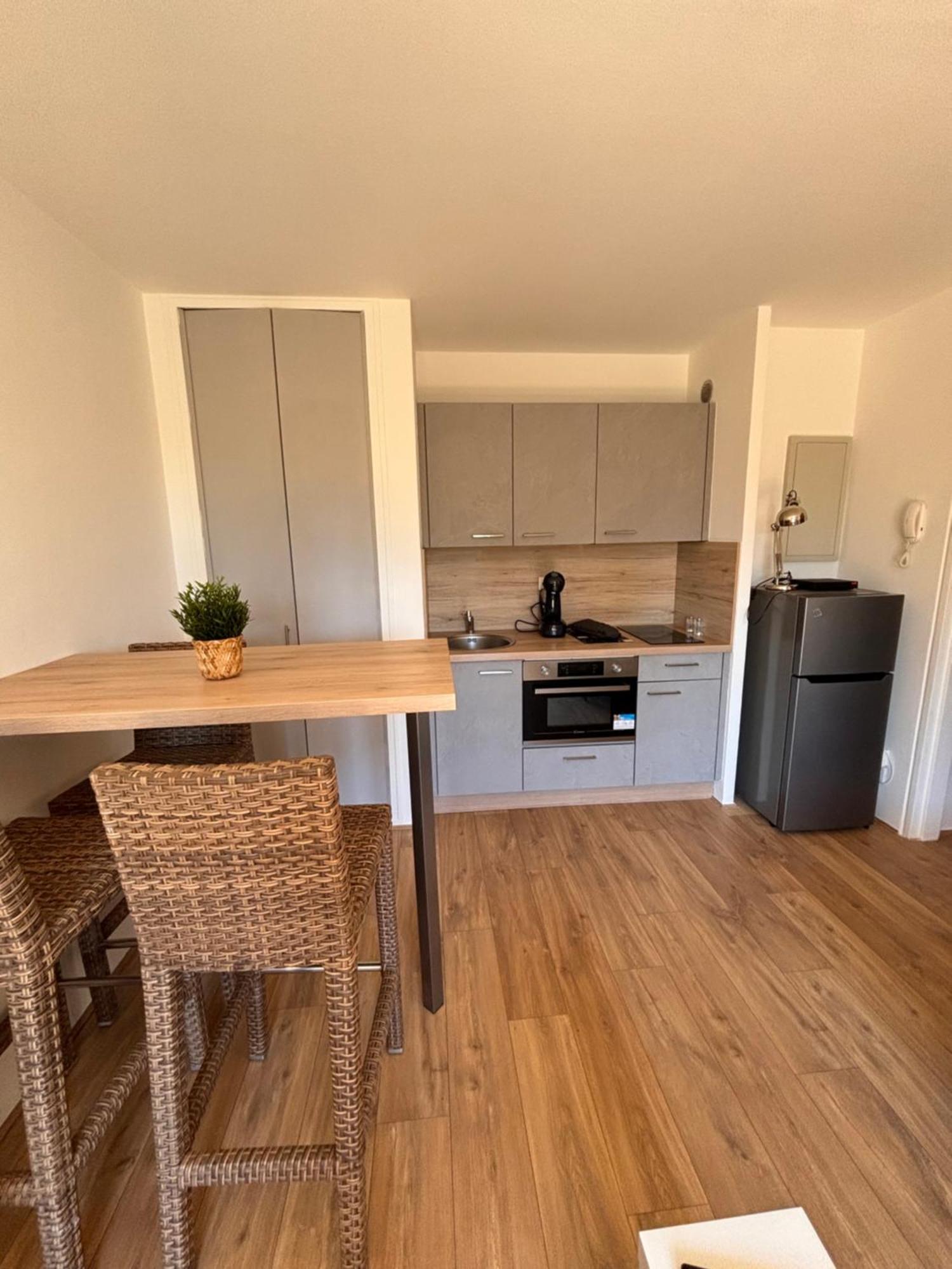 Appartement Beau Studio 300 M De La Plage Avec Parking à La Ciotat Extérieur photo