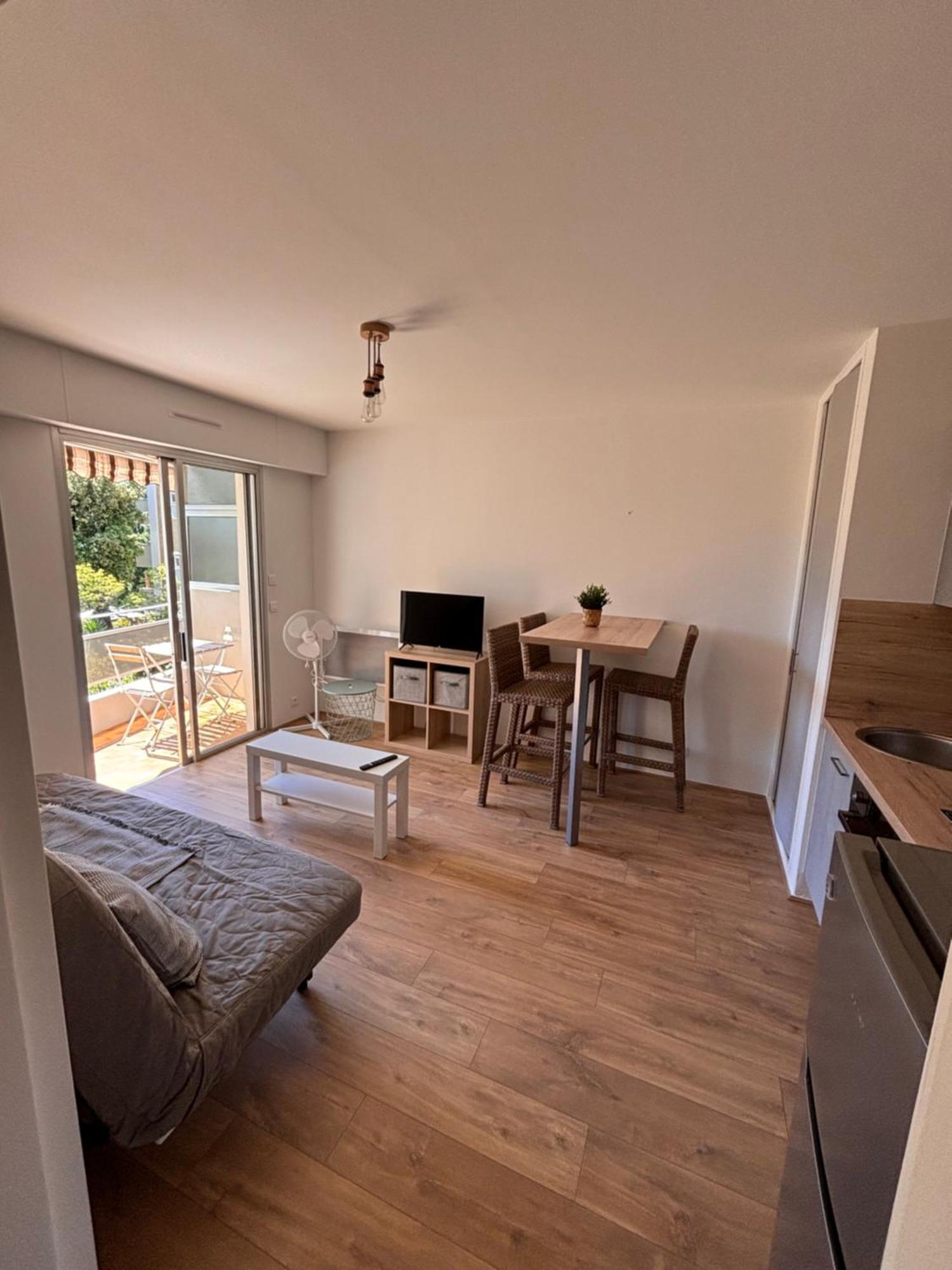 Appartement Beau Studio 300 M De La Plage Avec Parking à La Ciotat Extérieur photo